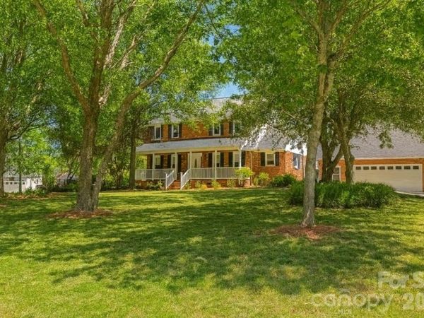 8225 Kensington Lane , Harrisburg, NC 28075