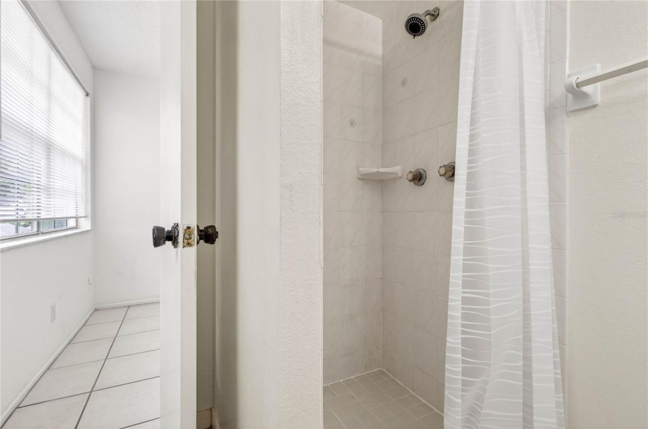 14452 Reuter Strasse, Unit 710, Tampa, FL 33613 Photo