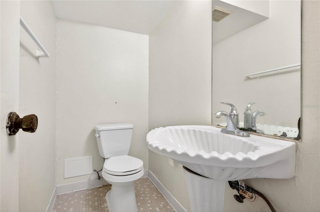 14452 Reuter Strasse, Unit 710, Tampa, FL 33613 Photo