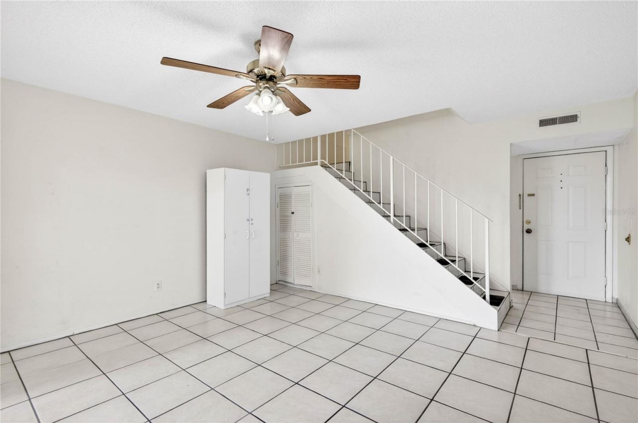 14452 Reuter Strasse, Unit 710, Tampa, FL 33613 Photo