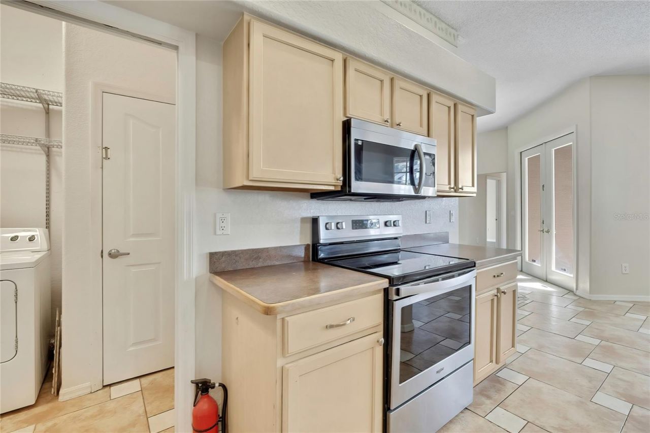 300 Hampshire Avenue, Spring Hill, FL 34606 Photo