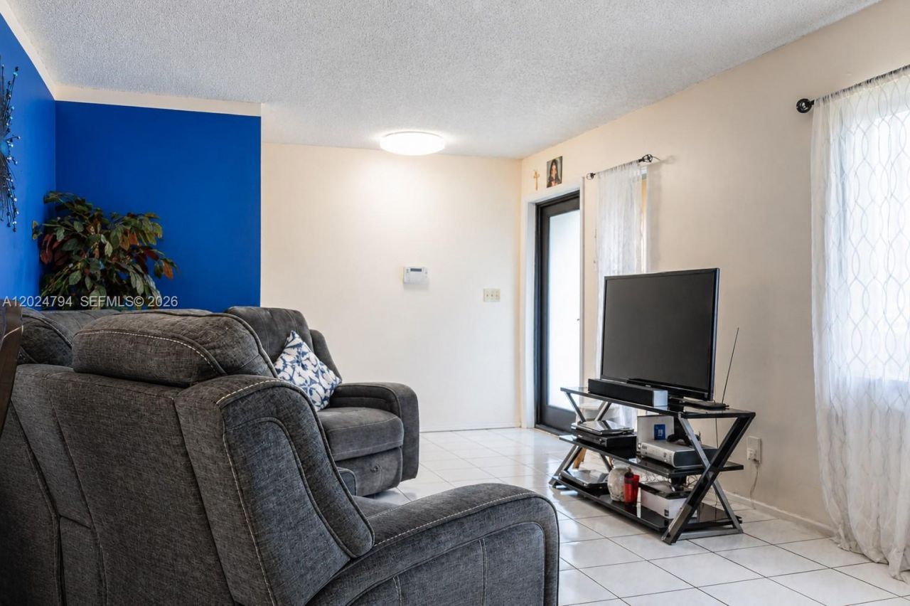 2315 NW 98th Ter, Coral Springs, FL 33065 Photo