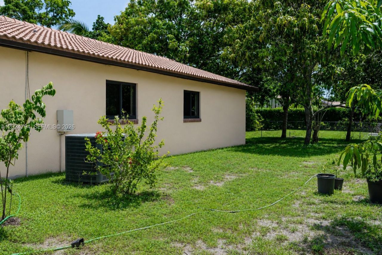 2315 NW 98th Ter, Coral Springs, FL 33065 Photo