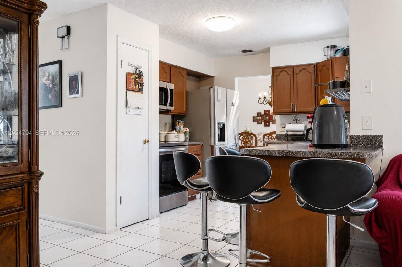 2315 NW 98th Ter, Coral Springs, FL 33065 Photo