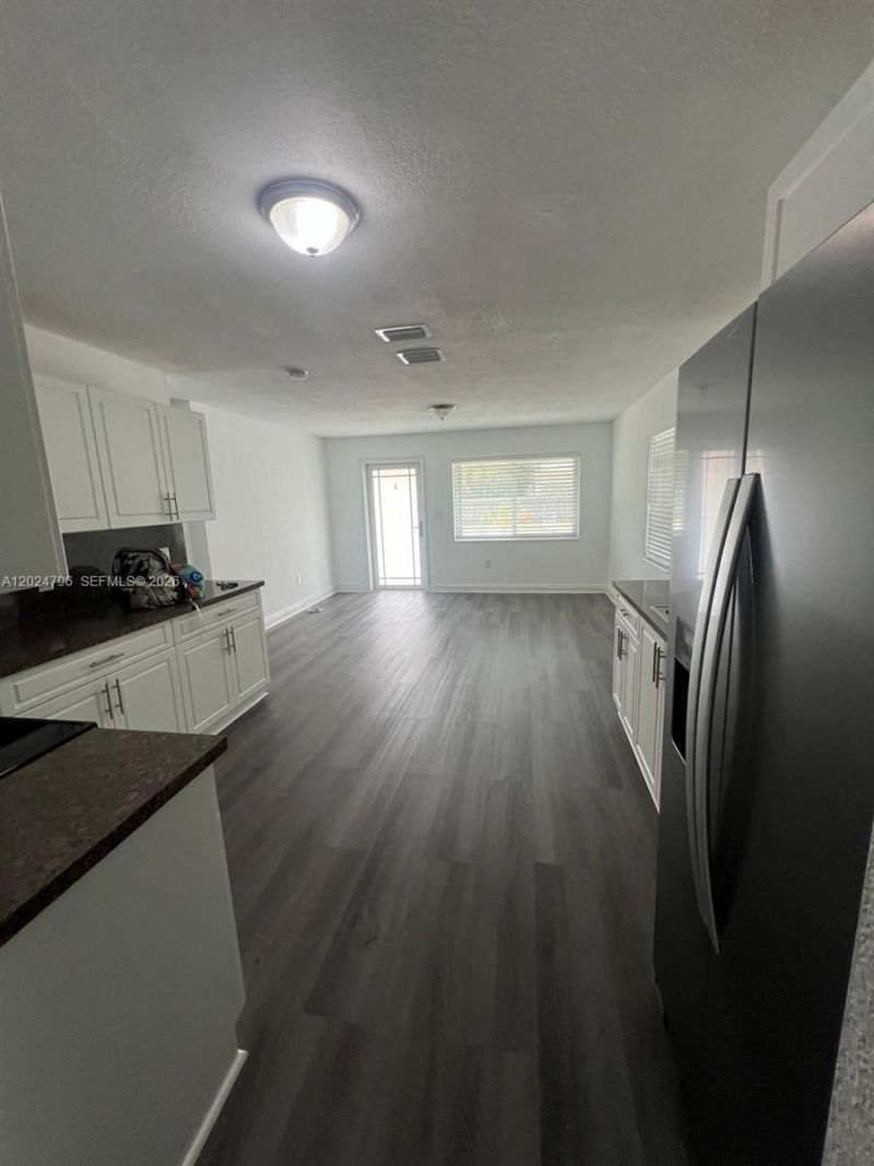 2561 NW 18th Ct , Fort Lauderdale, FL 33311 Photo