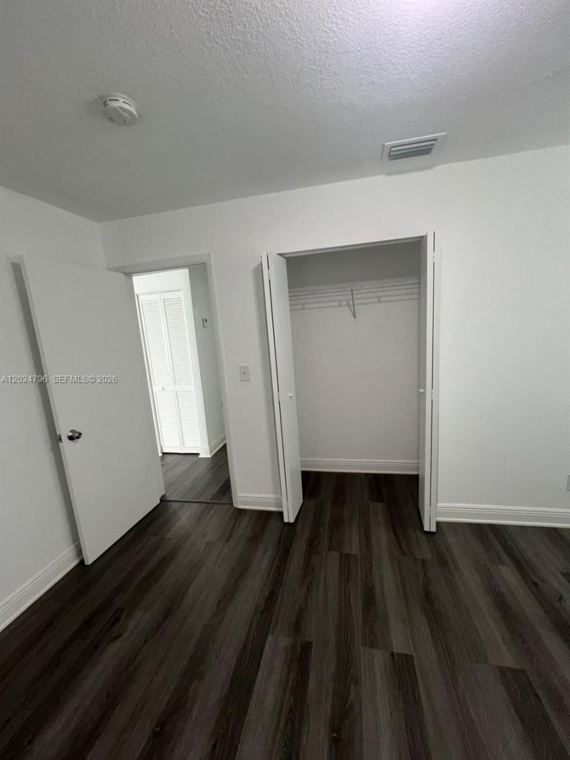 2561 NW 18th Ct , Fort Lauderdale, FL 33311 Photo