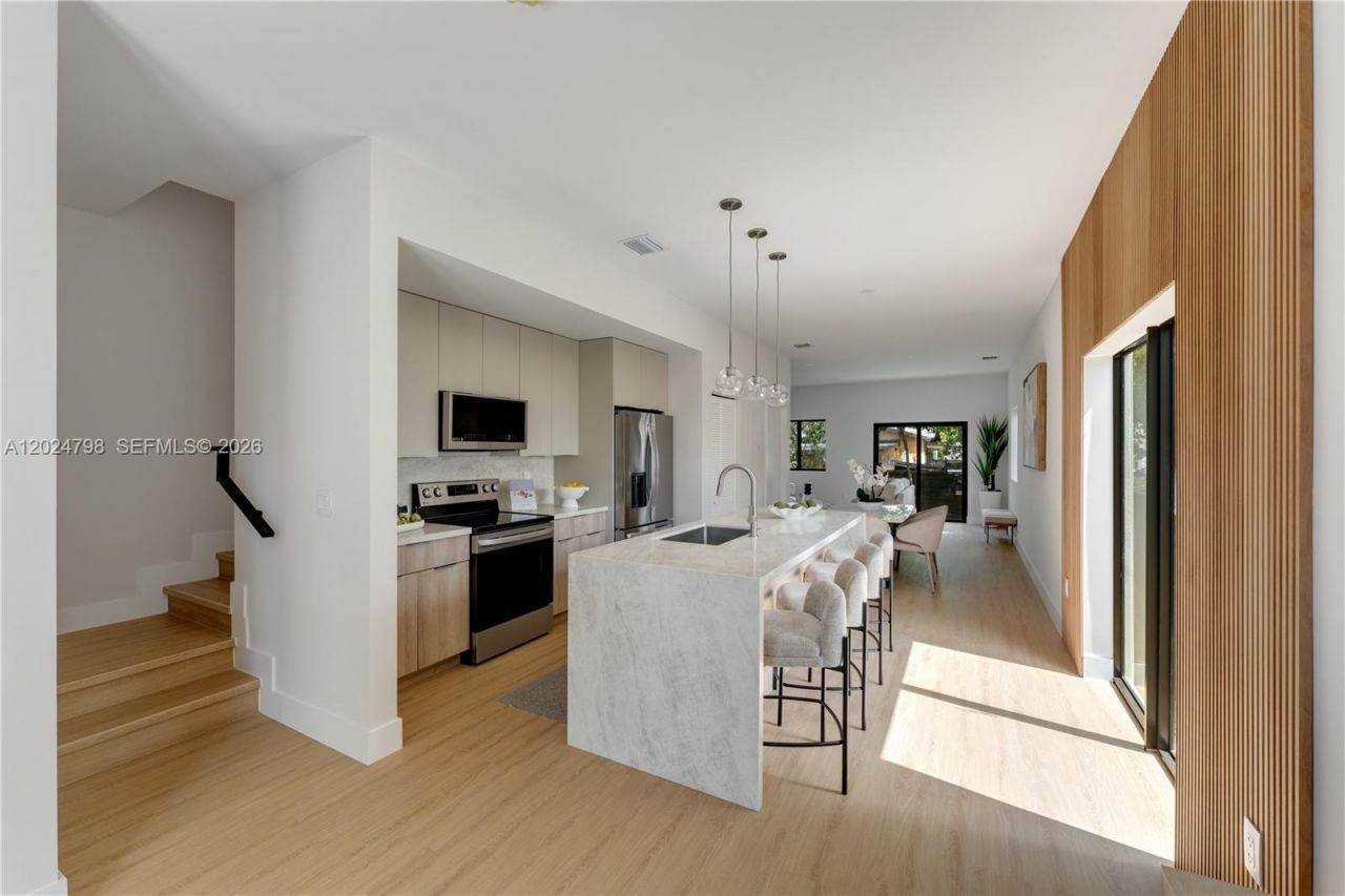 1917 NW 17 St , Unit A, Miami, FL 33125 Photo