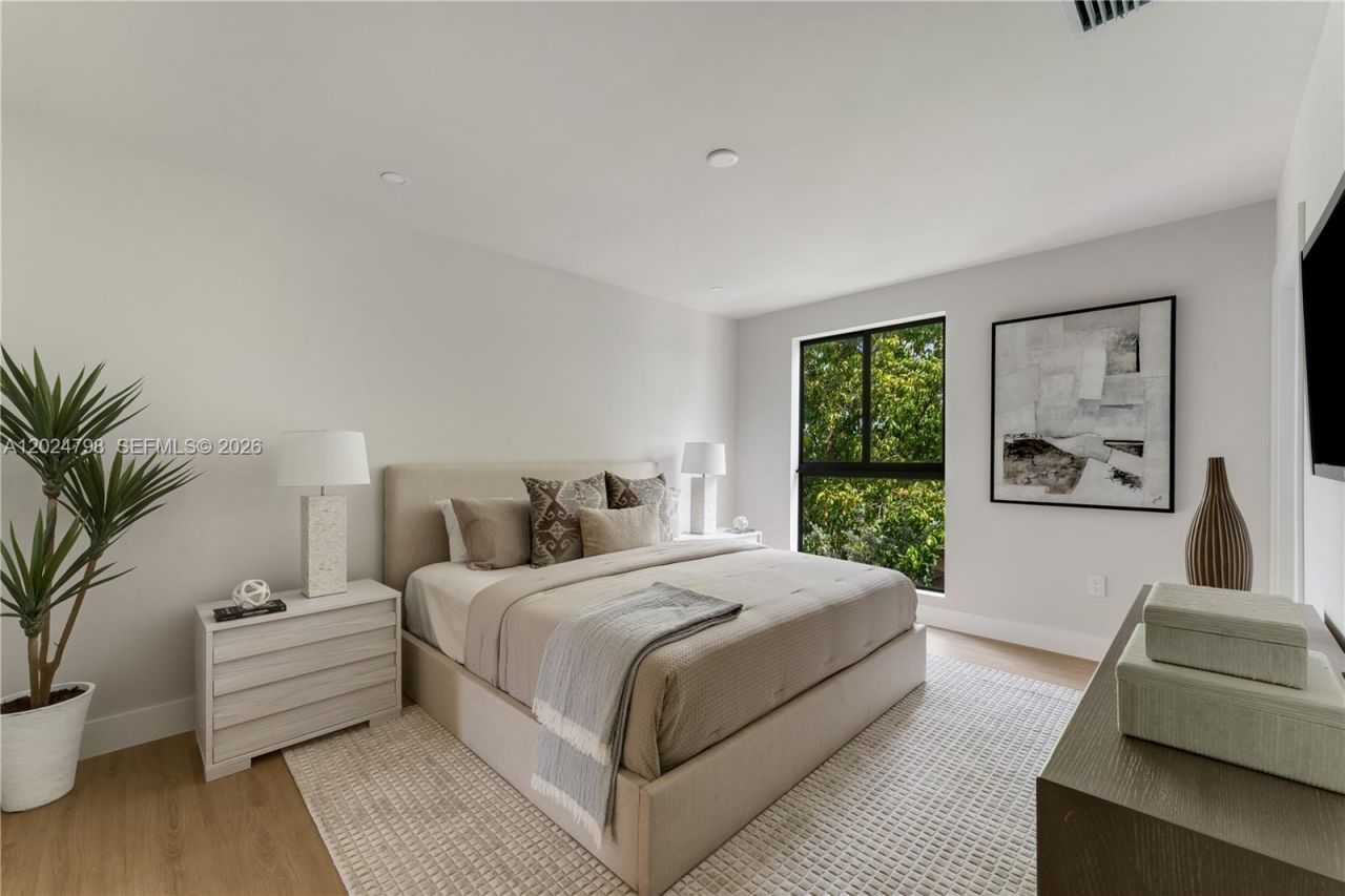 1917 NW 17 St , Unit A, Miami, FL 33125 Photo