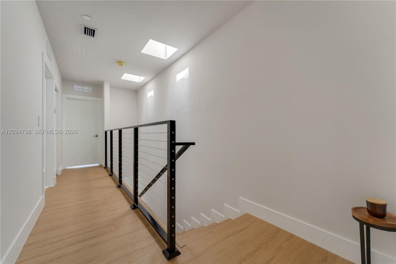 1917 NW 17 St , Unit A, Miami, FL 33125 Photo