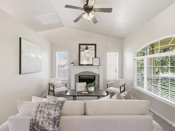 6555 S Moon Pl., Boise, ID 83709