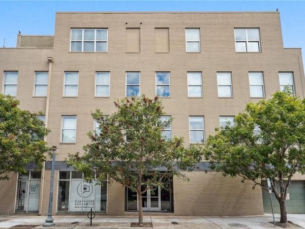835 JULIA Street , Unit 12, New Orleans, LA 70113