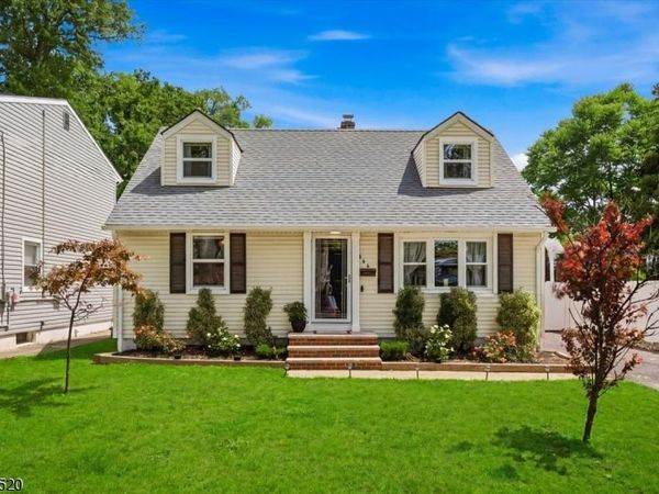 366 Maplewood Ave, Kenilworth, NJ 07033