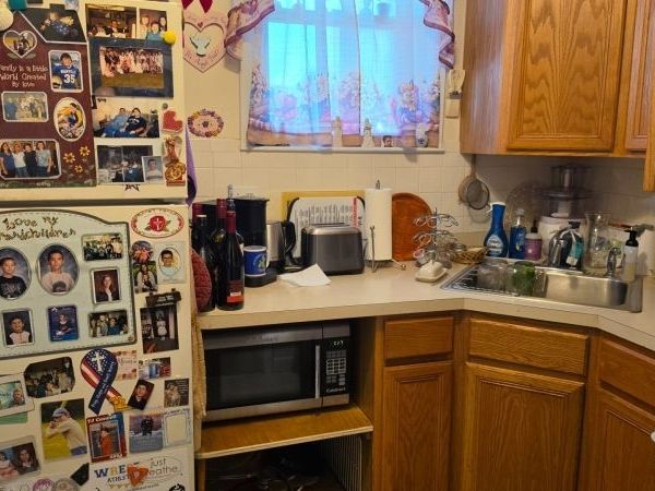 1115 W Camplain Rd, Manville, NJ 08835