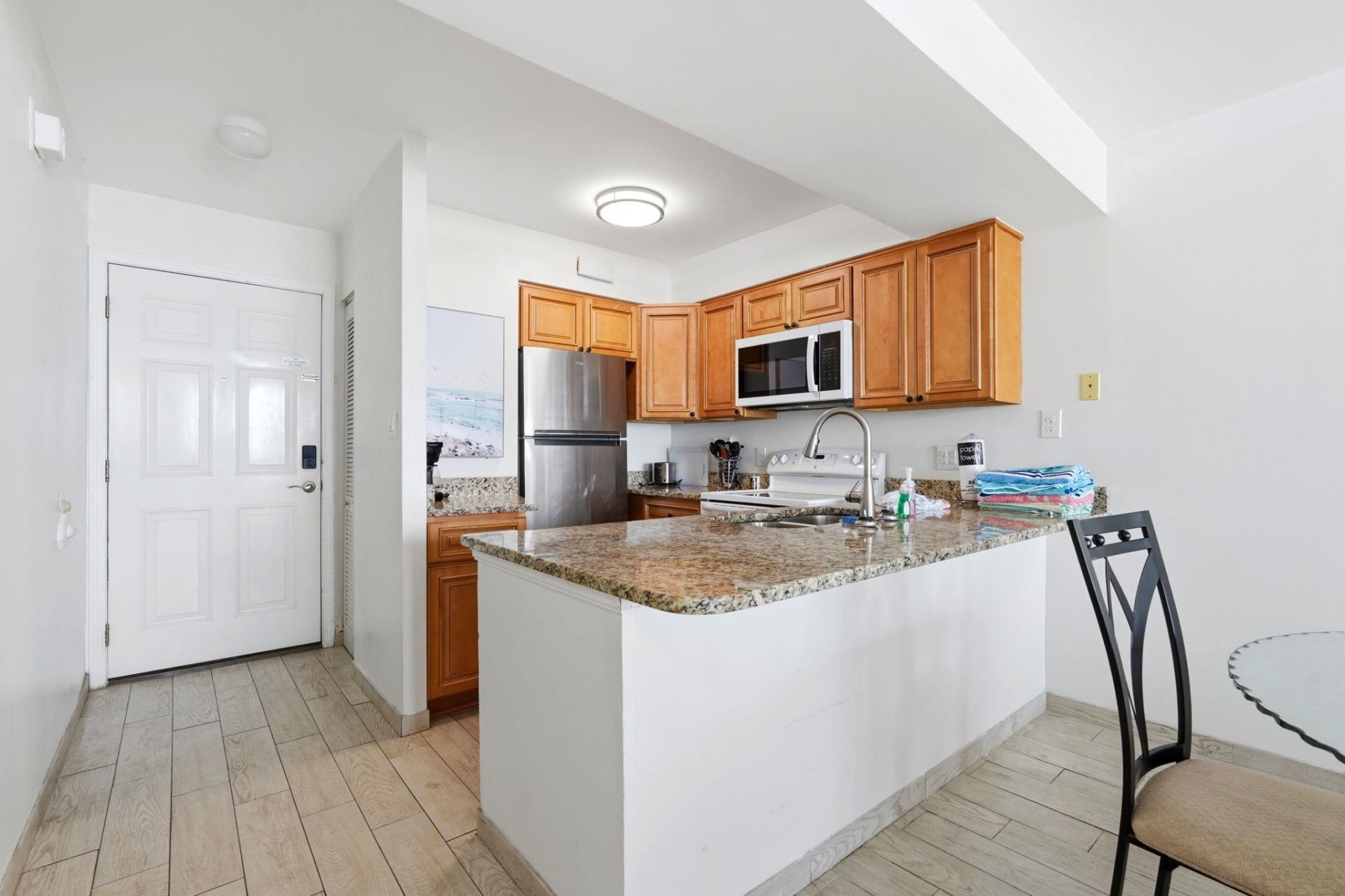 9400 Shore Dr.  Photo 10