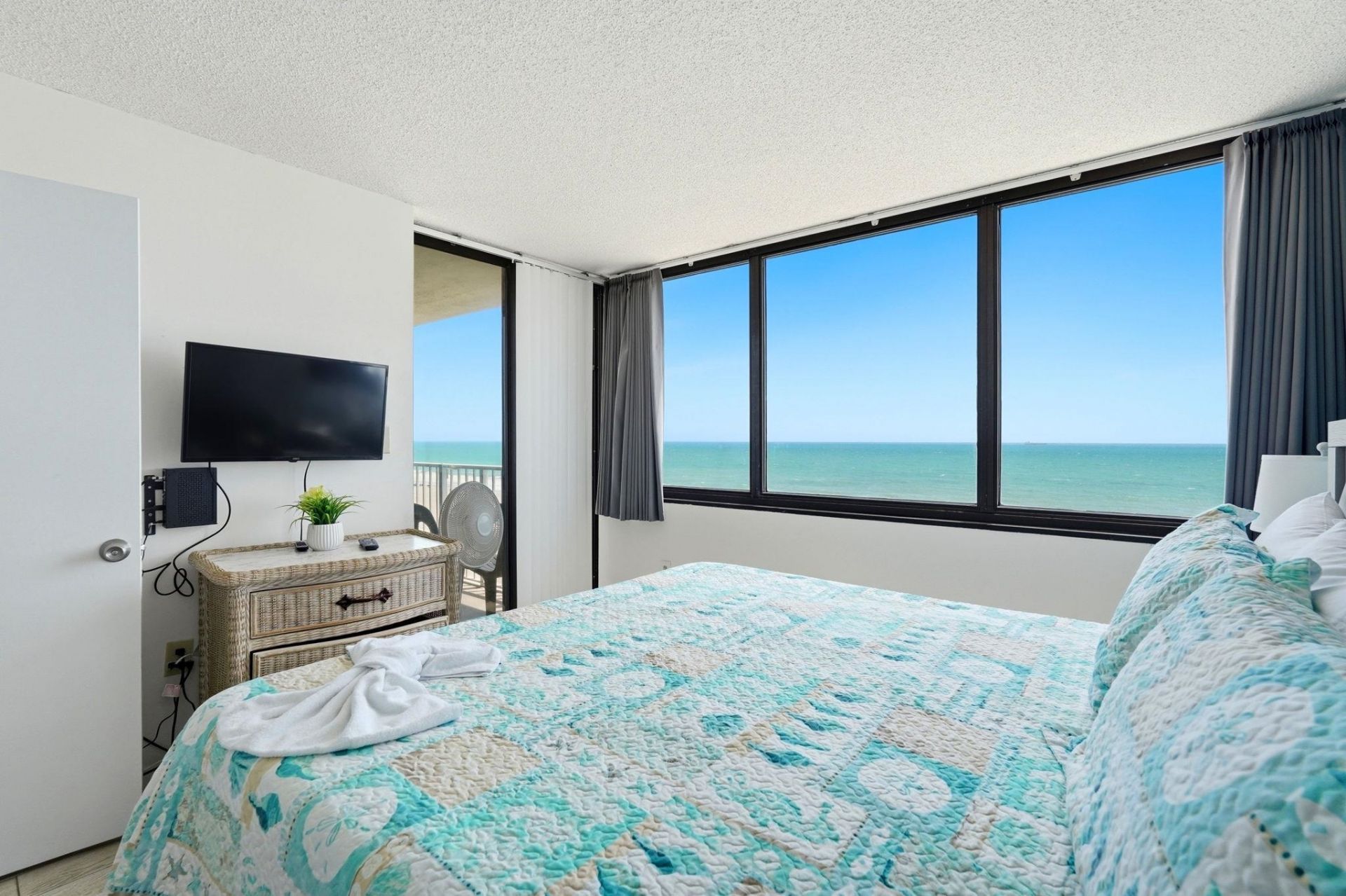 9400 Shore Dr.  Photo 22