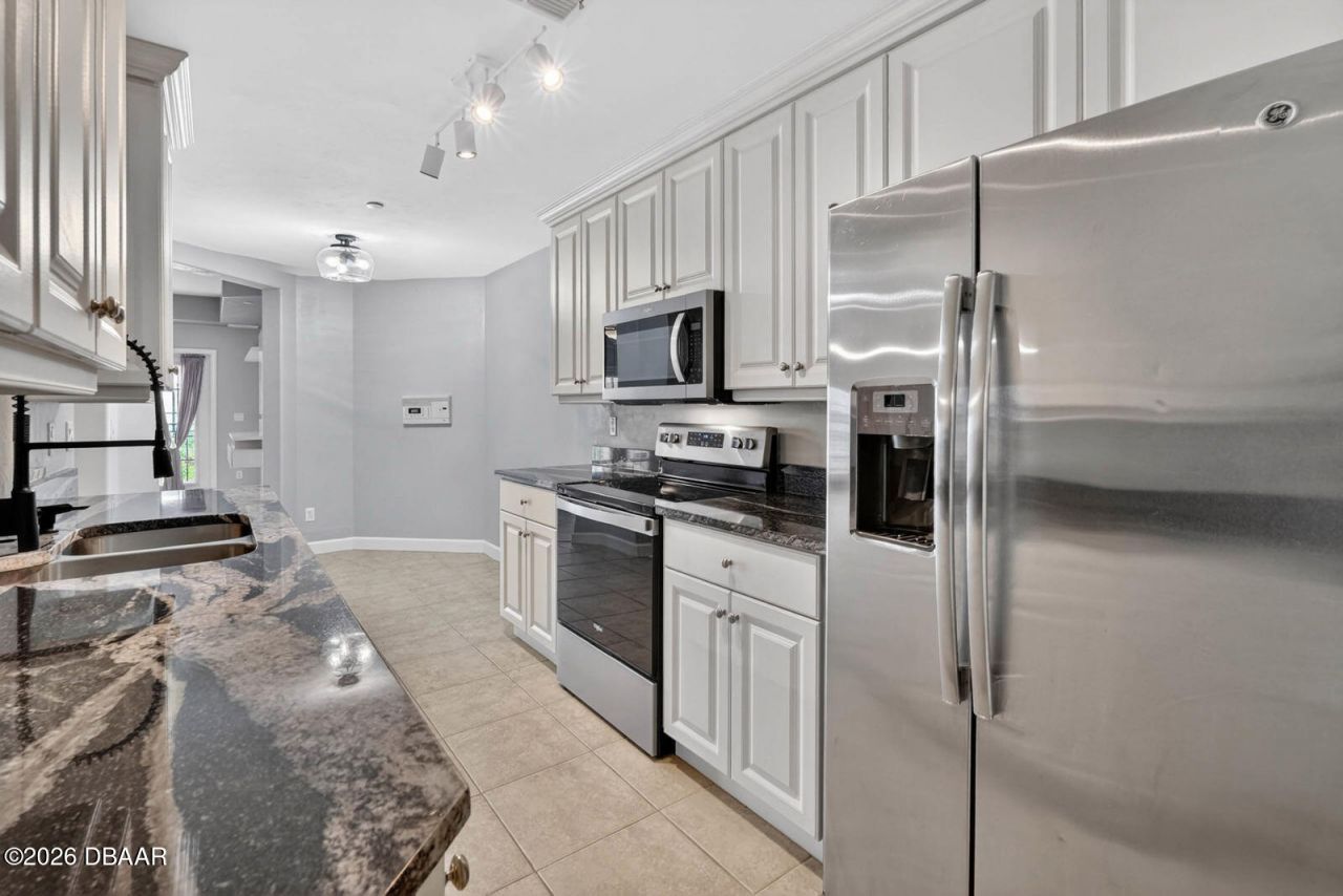 424 Luna Bella Lane, Unit 330, New Smyrna Beach, FL 32168 Photo