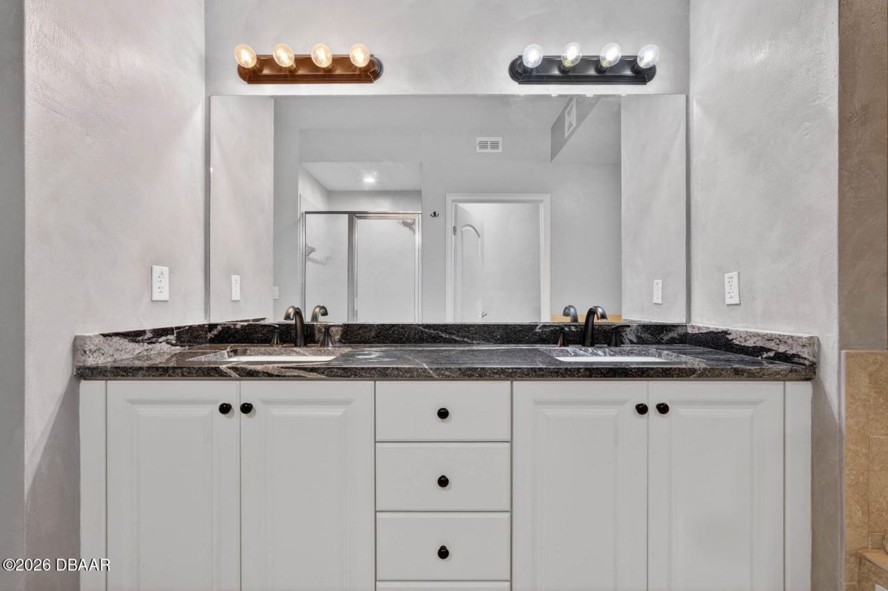 424 Luna Bella Lane, Unit 330, New Smyrna Beach, FL 32168 Photo