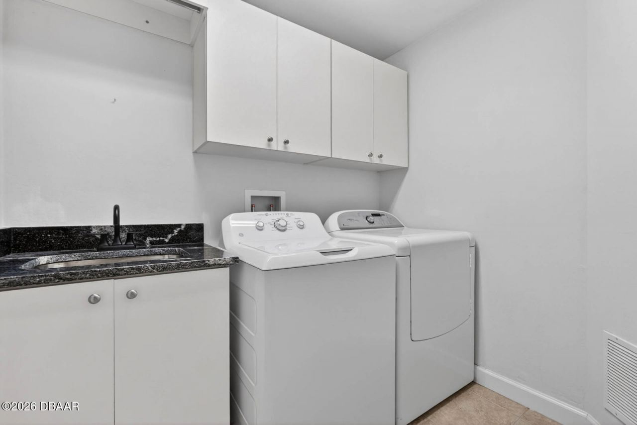 424 Luna Bella Lane, Unit 330, New Smyrna Beach, FL 32168 Photo