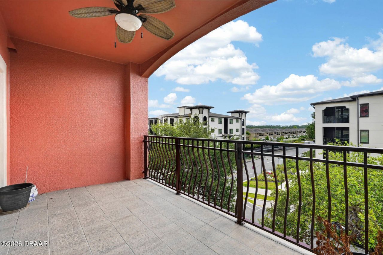 424 Luna Bella Lane, Unit 330, New Smyrna Beach, FL 32168 Photo