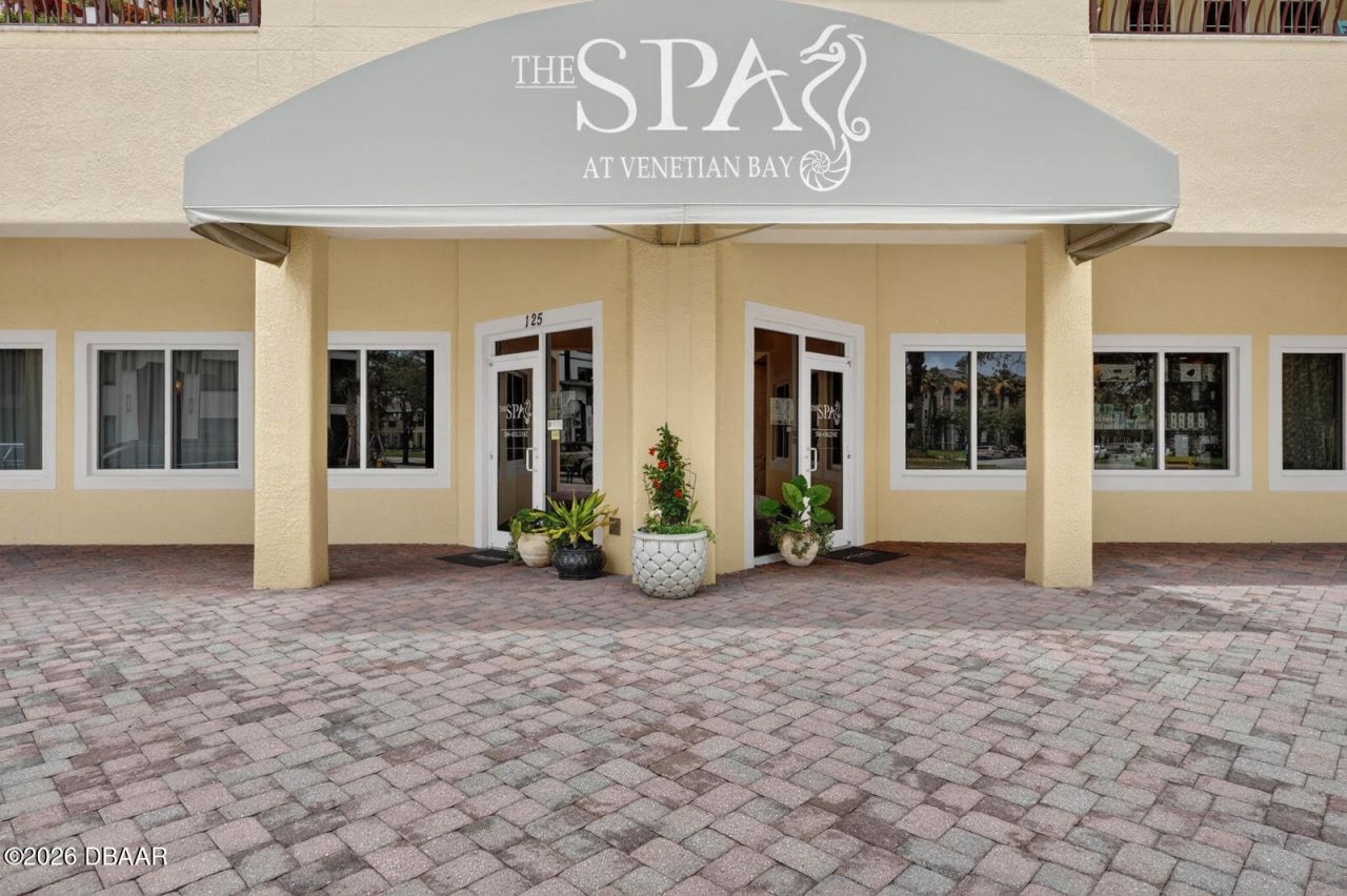 424 Luna Bella Lane, Unit 330, New Smyrna Beach, FL 32168 Photo