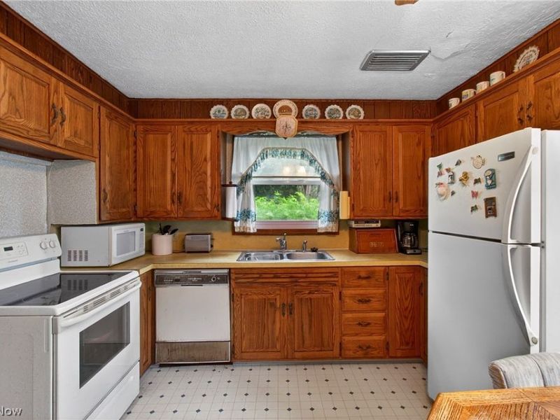 1035 Genoa Avenue SW, Massillon, OH 44646 Photo 10