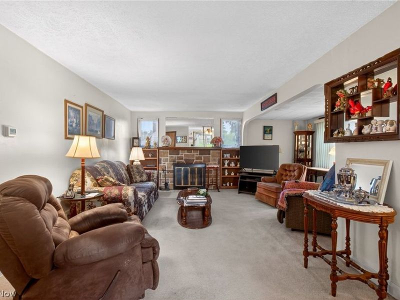 1035 Genoa Avenue SW, Massillon, OH 44646 Photo 4