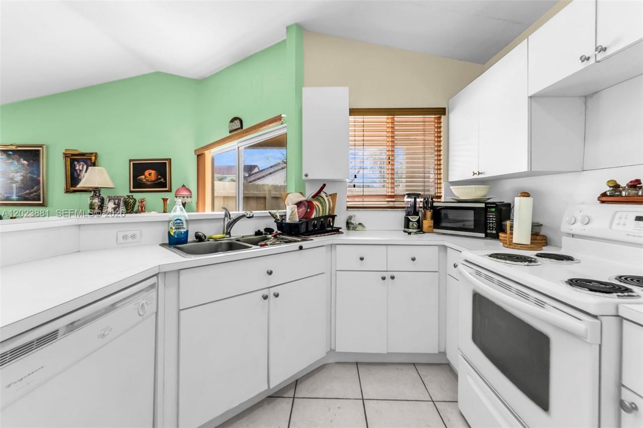 3400 San Remo Cir , Homestead, FL 33035 Photo