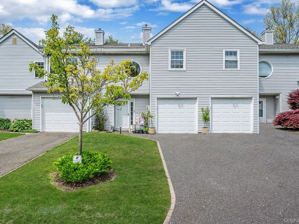 1405 Sara Circle , Port Jefferson, NY 11776