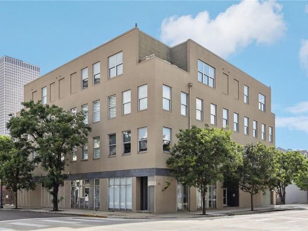 835 JULIA Street , Unit 3, New Orleans, LA 70113