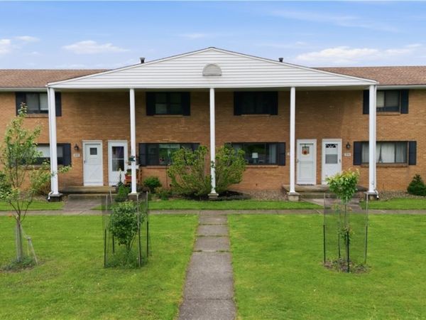 1717 Orchard Park Road, Buffalo, NY 14224