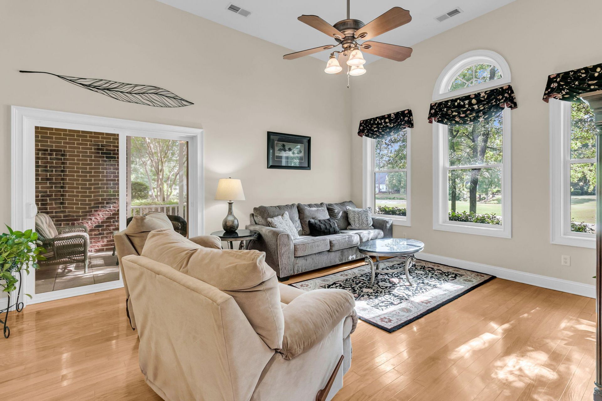 8729 Herons Walk Photo 19