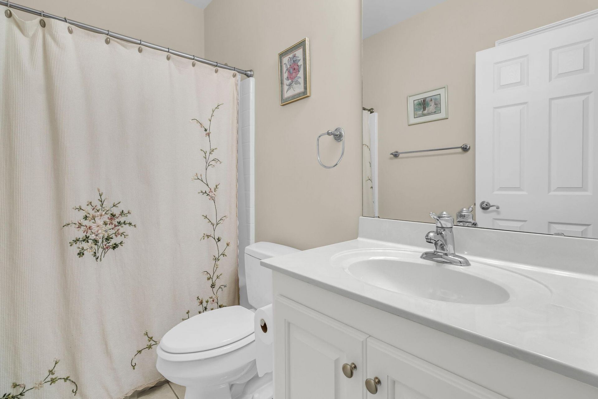 8729 Herons Walk Photo 32