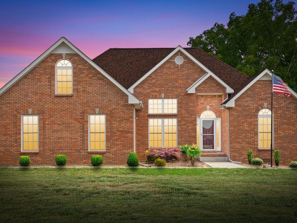 3844 Parade Dr , Clarksville, TN 37040