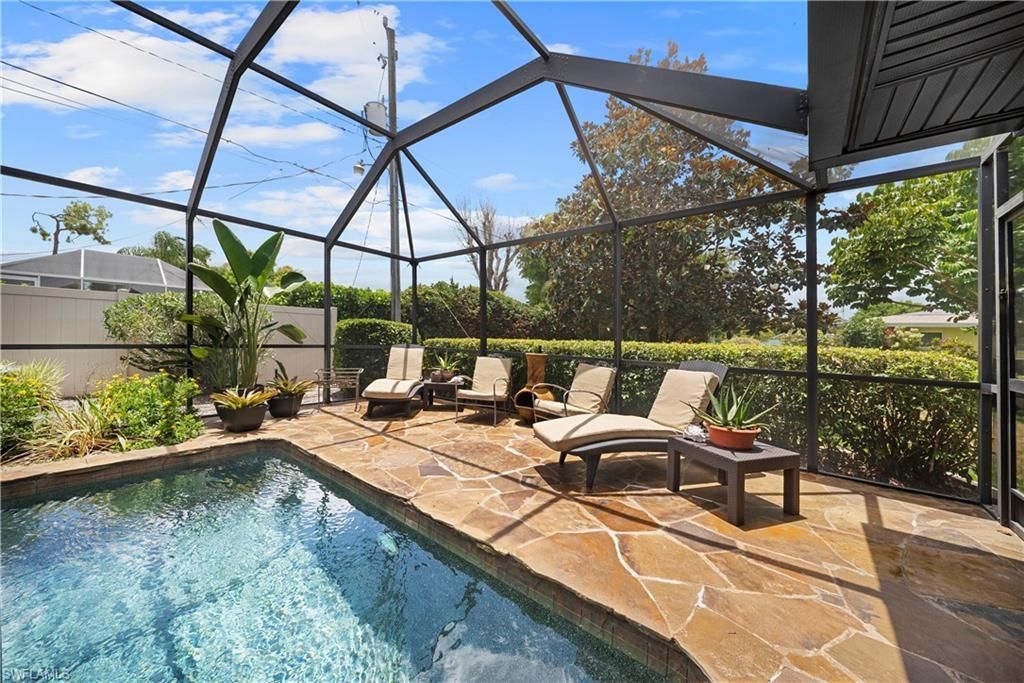 8713 Crest Ln, Fort Myers, FL 33907 Photo