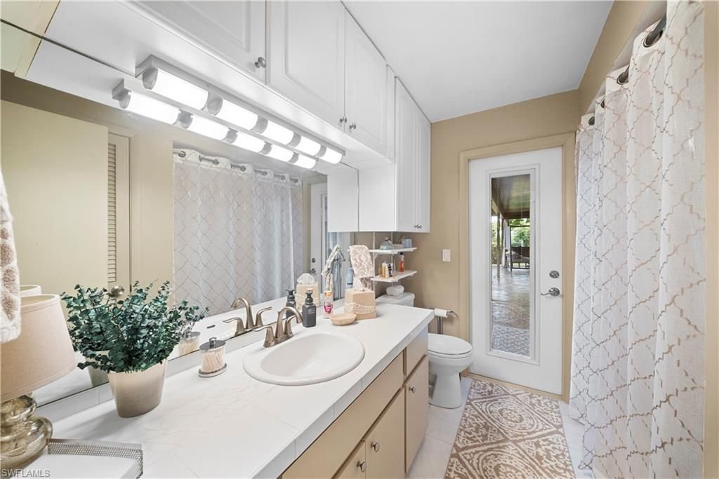 8713 Crest Ln, Fort Myers, FL 33907 Photo
