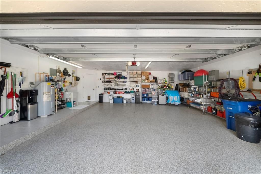 8713 Crest Ln, Fort Myers, FL 33907 Photo