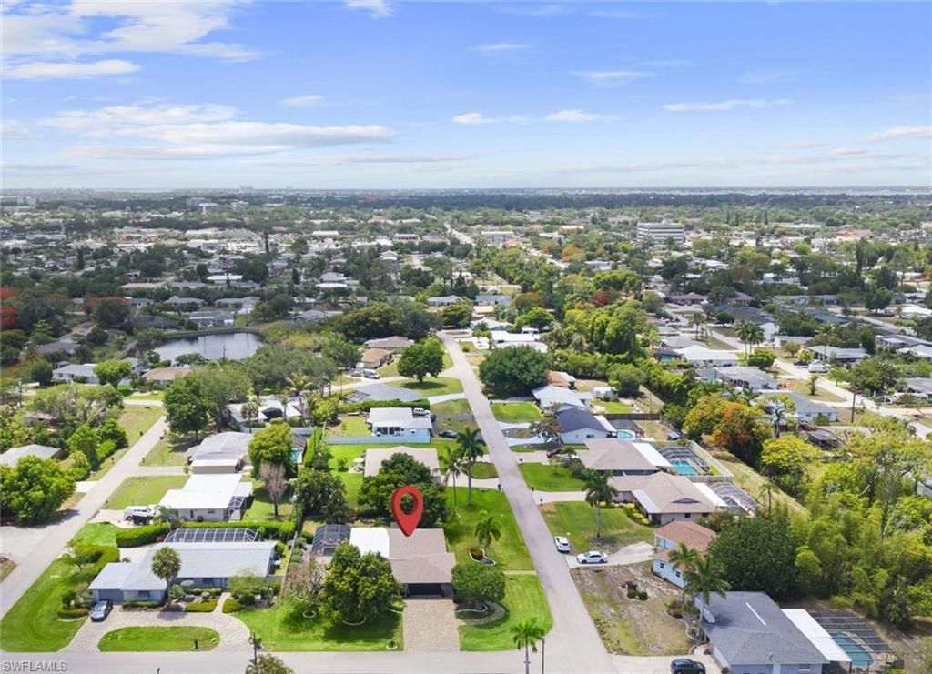 8713 Crest Ln, Fort Myers, FL 33907 Photo