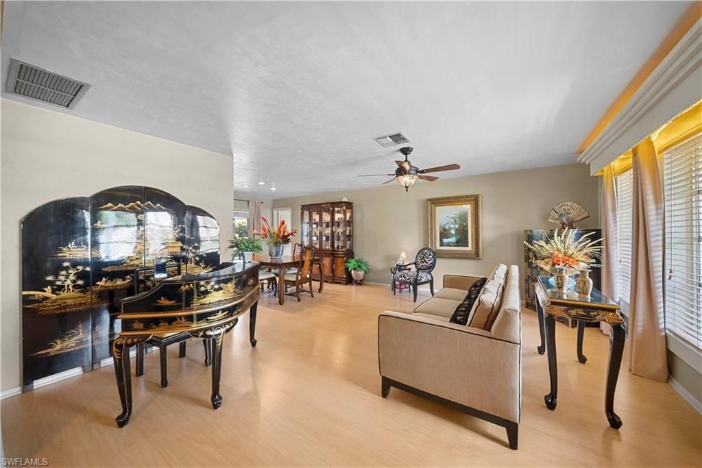 8713 Crest Ln, Fort Myers, FL 33907 Photo