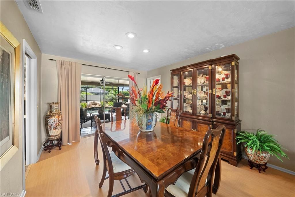 8713 Crest Ln, Fort Myers, FL 33907 Photo
