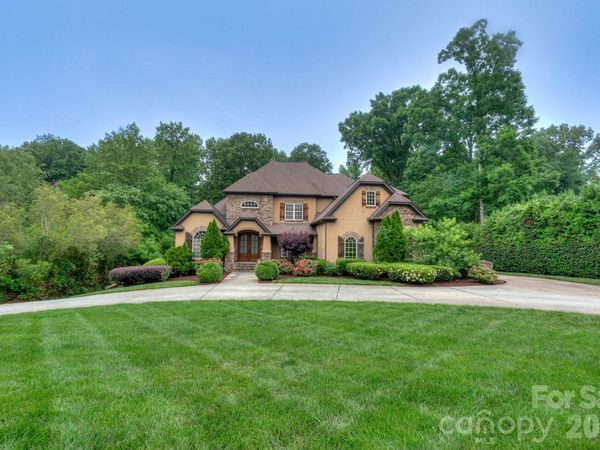 6543 Robin Hollow Drive , Mint Hill, NC 28227