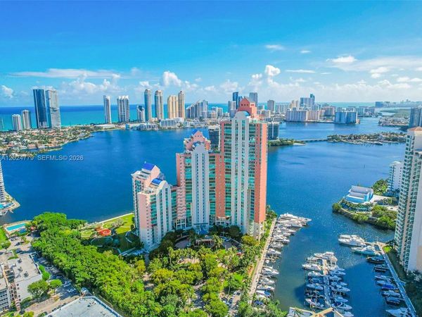 3370 Hidden Bay Dr , Unit 1814, Aventura, FL 33180