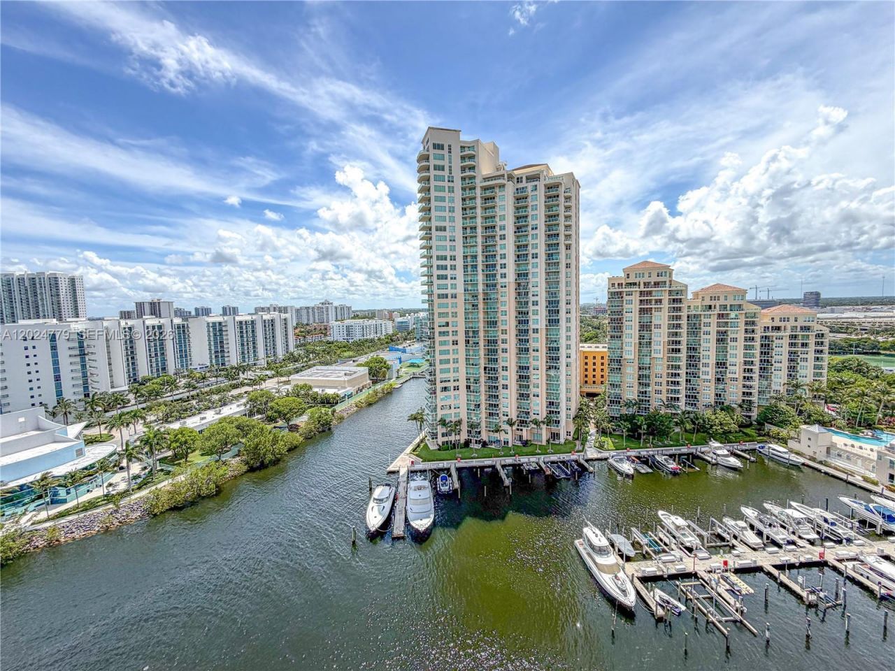 3370 Hidden Bay Dr , Unit 1814, Aventura, FL 33180 Photo