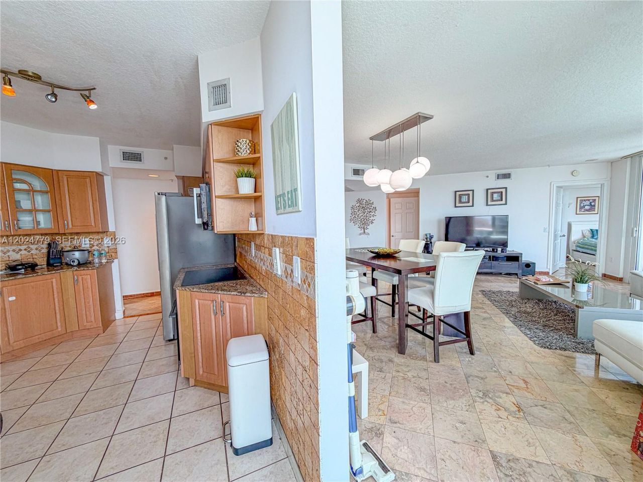 3370 Hidden Bay Dr , Unit 1814, Aventura, FL 33180 Photo