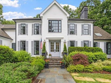 1054 Canterbury Lane, Chapel Hill, NC 27517