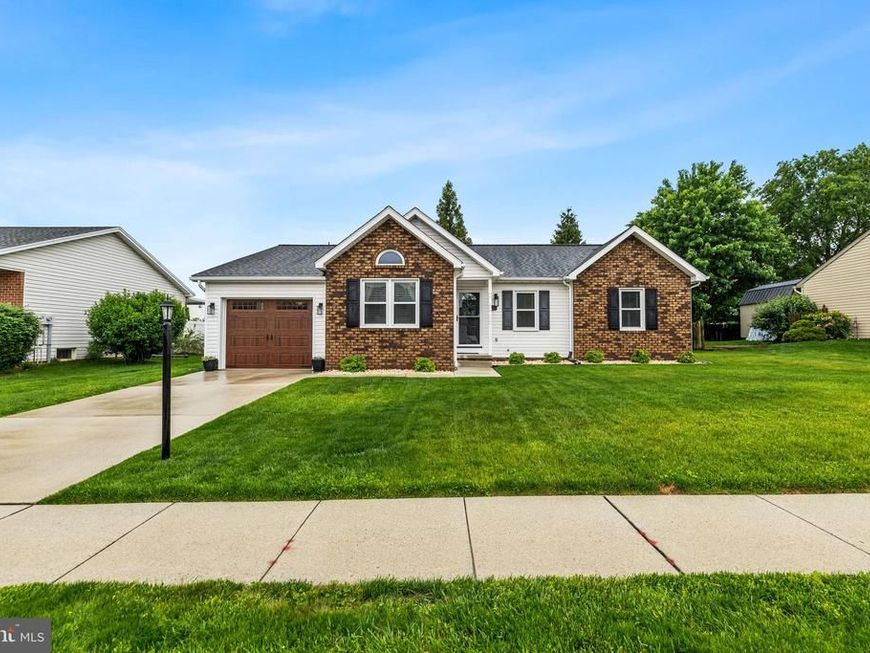 106 Dakota Drive , Hanover, PA 17331 Main Photo