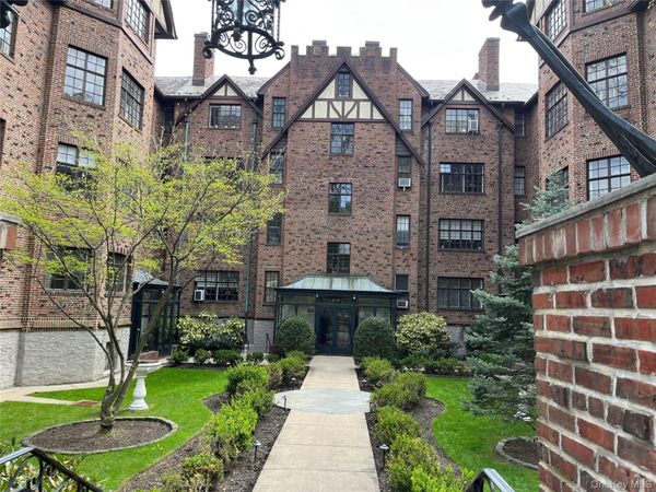 38-30 Douglaston Parkway , Unit 4C, Douglaston, NY 11363