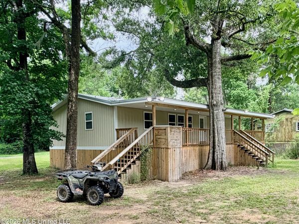 2109 Pascagoula River Dr, Lucedale, MS 39452