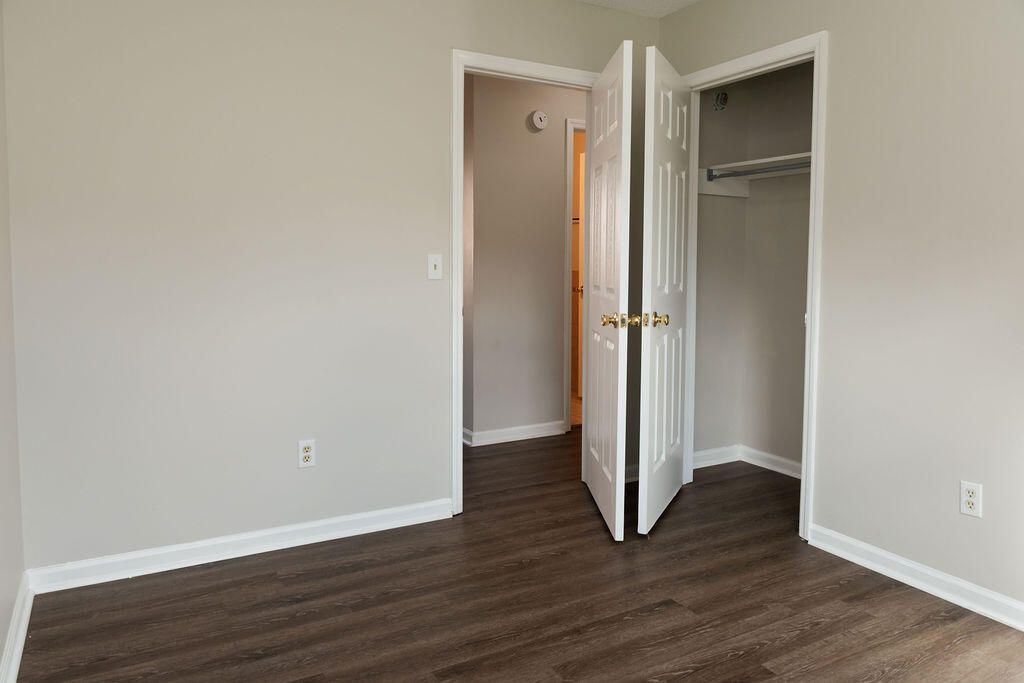 43 Woodleaf Court Photo 12