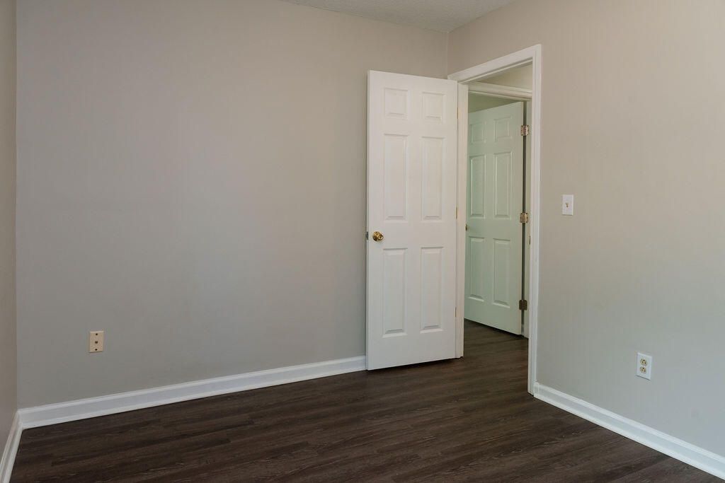 43 Woodleaf Court Photo 18