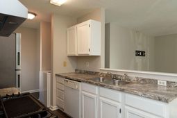 43 Woodleaf Court photo 4